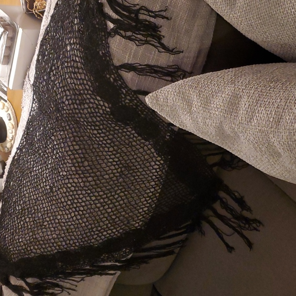 Shawl Fringed